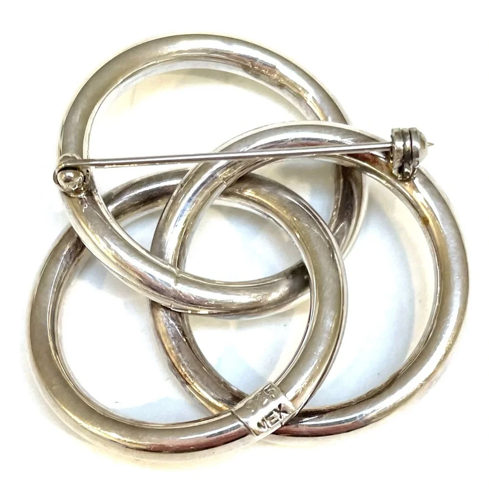 Vintage 925 Silver Mexico  Brooch Featuring Three Entwined Rings